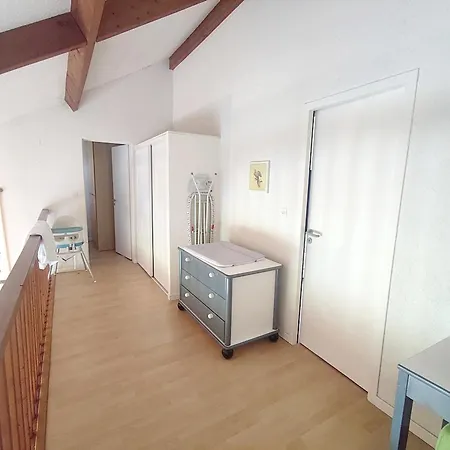 Apartament Duplex Avec Terrasse, A 250 M De La Du Fogeo Et Proche Commerces - Fr-1-639-114 *
